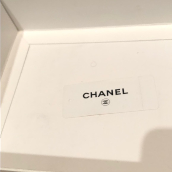 Chanel Box - Picture 8 of 8